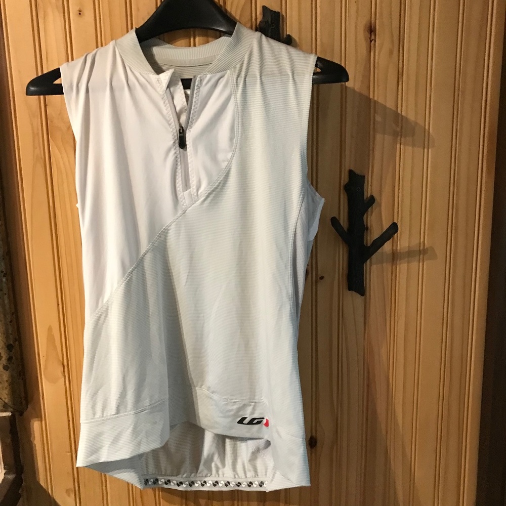 Louis Garneau top NWOT